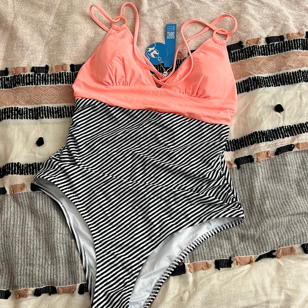 Cupshe one piece swimsuit